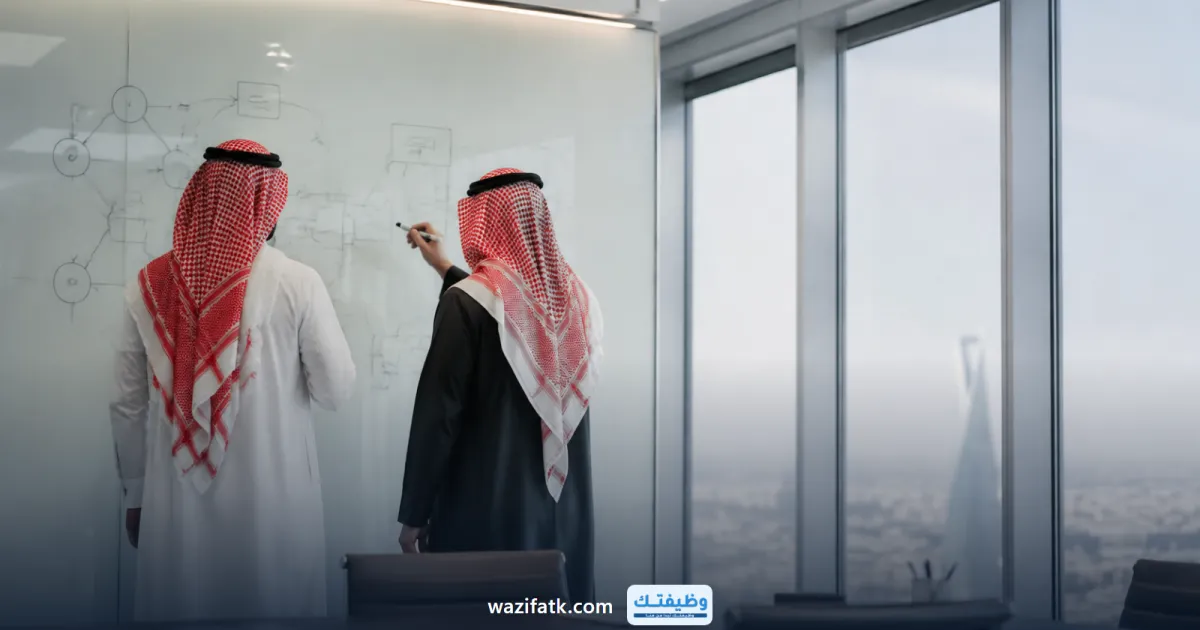 كيف تختار بين عرضين وظيفيين؟ معايير عملية لاتخاذ القرار الصحيح